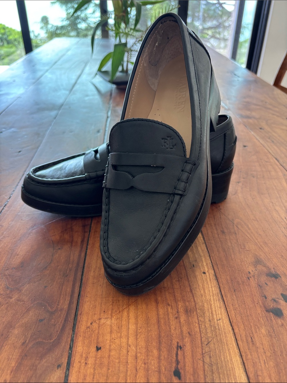 Lauren Ralph Lauren Lug Sole Black Leather Penny Loafers Women’s 9 - Picture 2 of 8